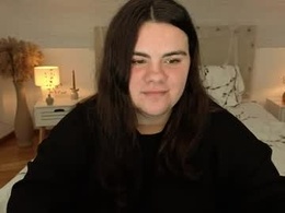 Screen Grab from julia_cute__