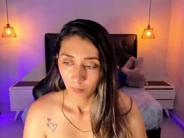 Screen Grab from juliamartinss