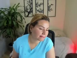 Screen Grab from julieta_star69