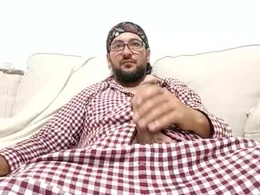 Screen Grab from junkiecouple