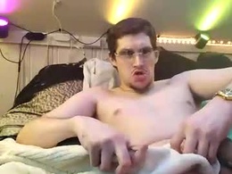 Screen Grab from just2havfun4u2