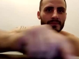 Screen Grab from justlarry6