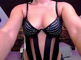 Screen Grab from kairafoxiy