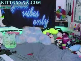 Screen Grab from kaliekitten