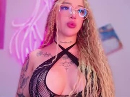 Screen Grab from kaorianya001