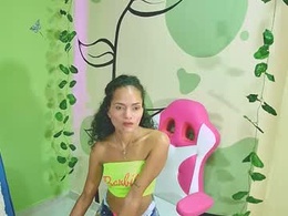 Screen Grab from karen_ariass
