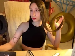 Screen Grab from karinasunsun