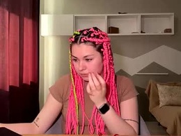 Screen Grab from karisaeitniear