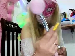 Screen Grab from karlakush101