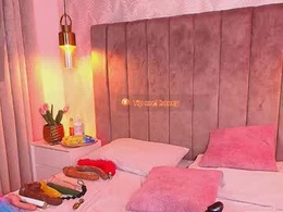 Screen Grab from karoline_606