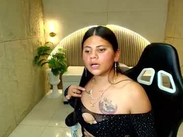 Screen Grab from karoll__r