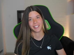 Screen Grab from karynaluss