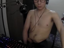 Screen Grab from kassey12