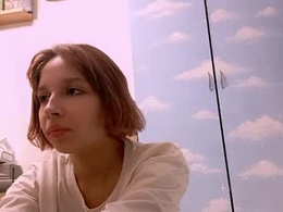 Screen Grab from kattienoggle