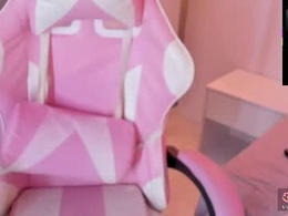 Screen Grab from kattyy_luu