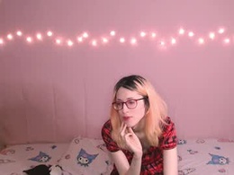 Screen Grab from kawaii_tiffy