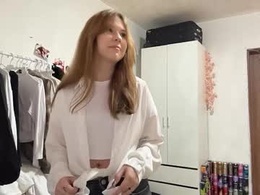 Screen Grab from kaylawulfing