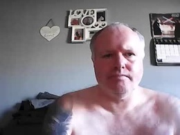 Screen Grab from kdus680324