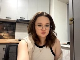 Screen Grab from keeshatenn