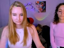 Screen Grab from kendall_peach