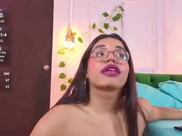 Screen Grab from kendalrose_cr