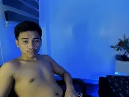 Screen Grab from kenthebigcockxx