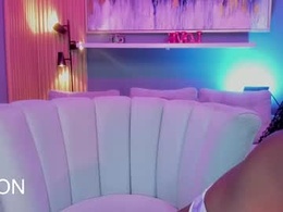 Screen Grab from kiara_curls