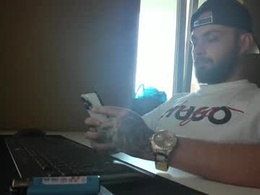 Screen Grab from killerbeexxx