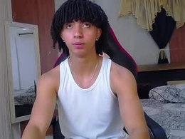 Screen Grab from kim_curly_