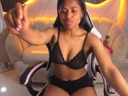 Screen Grab from kimmy_tx