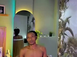 Screen Grab from king_afroditoo