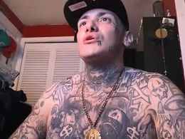 Screen Grab from king_dee147
