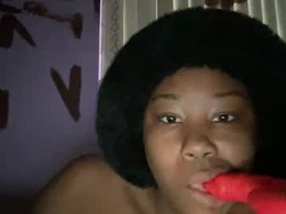 Screen Grab from kinkykittee