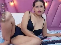 Screen Grab from kinkyymommyyy