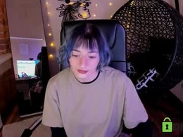 Screen Grab from kira__cutie