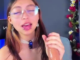 Screen Grab from kira_exxe