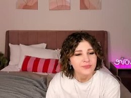 Screen Grab from kira_fluffy