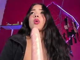 Screen Grab from kira_milk1