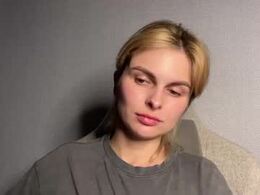 Screen Grab from kiss_sofia_kiss