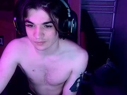 Screen Grab from kissy_may_may