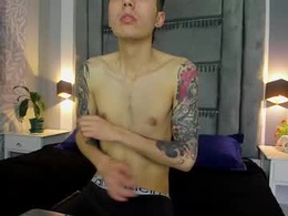 Screen Grab from kitty_ass__