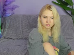 Screen Grab from kitty_blondy