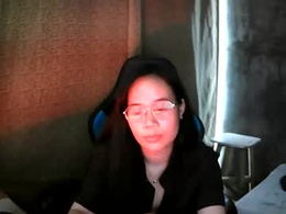 Screen Grab from kitty_pussy0416