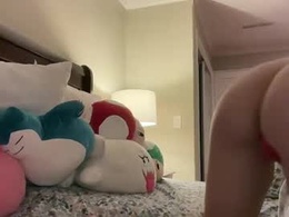 Screen Grab from kittypurr79