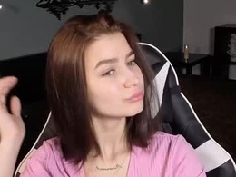 Screen Grab from kity_jafaela