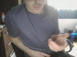 Screen Grab from kolbz