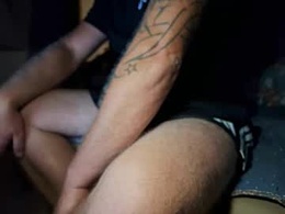 Screen Grab from kombadx