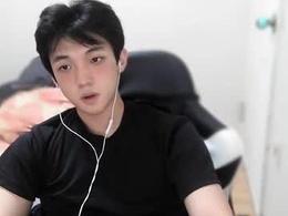 Screen Grab from kor_hachiware