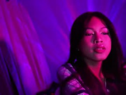 Screen Grab from krimpie_xx