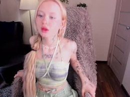 Screen Grab from kris_grant